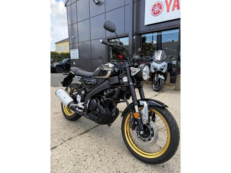 YAMAHA XSR 125 Legacy