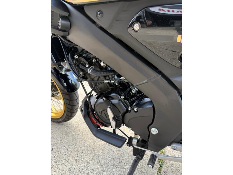 YAMAHA XSR 125 Legacy