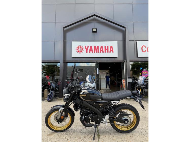 YAMAHA XSR 125 Legacy