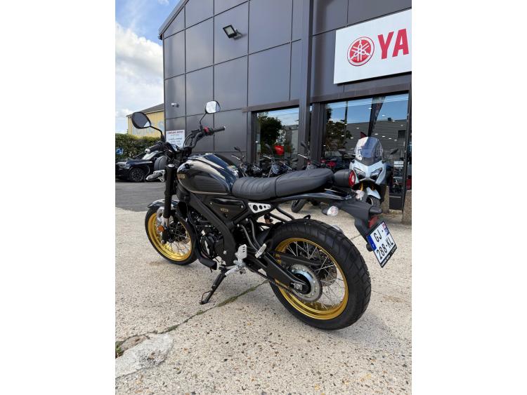 YAMAHA XSR 125 Legacy