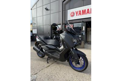 YAMAHA XMAX 300