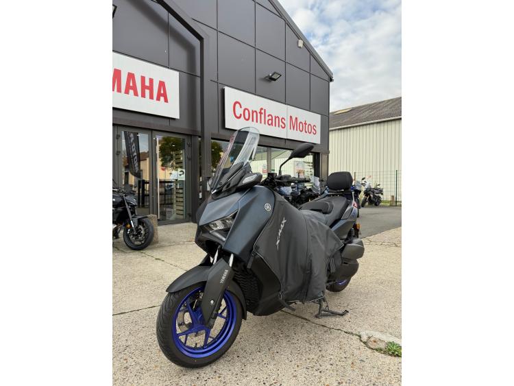 YAMAHA XMAX 300