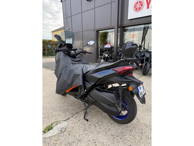 YAMAHA XMAX 300