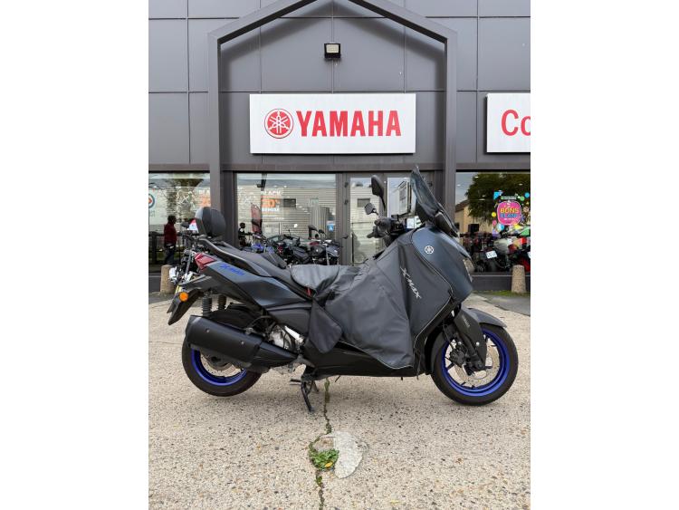YAMAHA XMAX 300