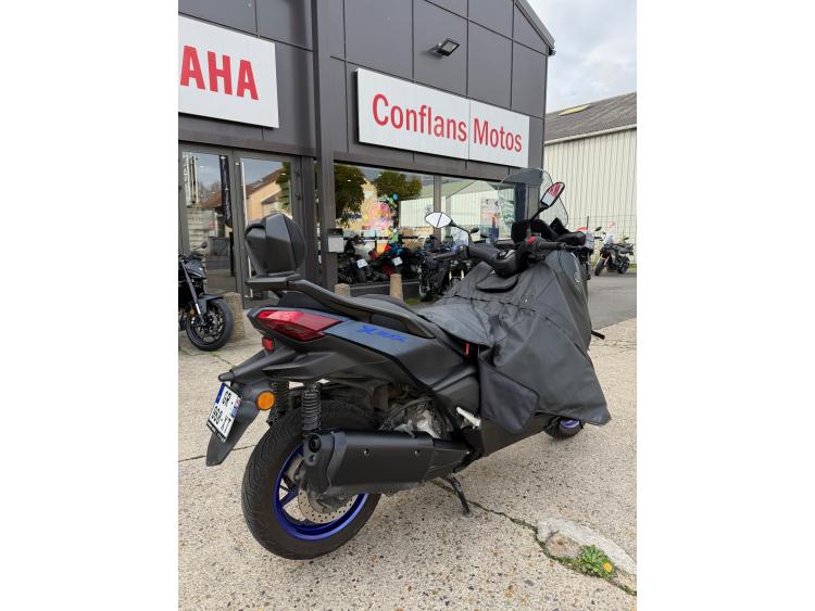 YAMAHA XMAX 300