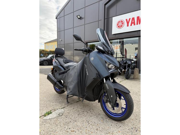 YAMAHA XMAX 300