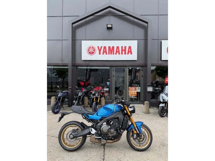 YAMAHA XSR 900