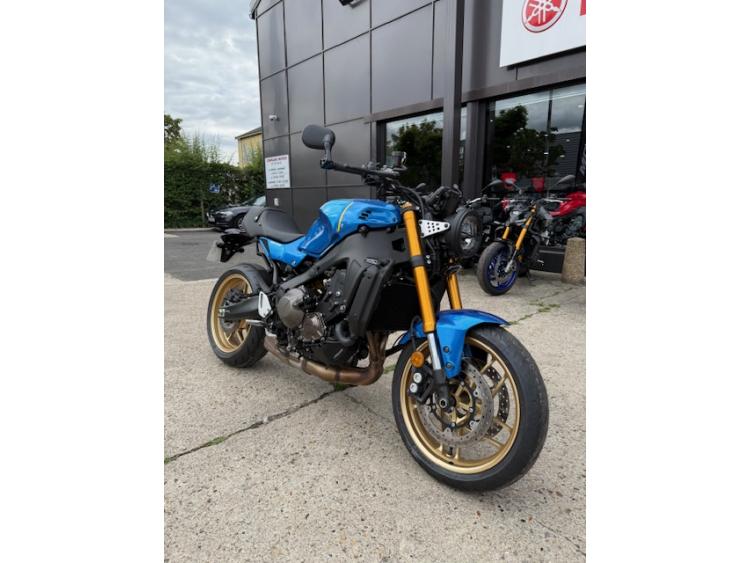 YAMAHA XSR 900