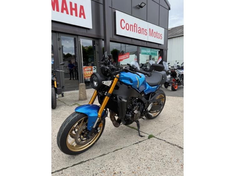 YAMAHA XSR 900