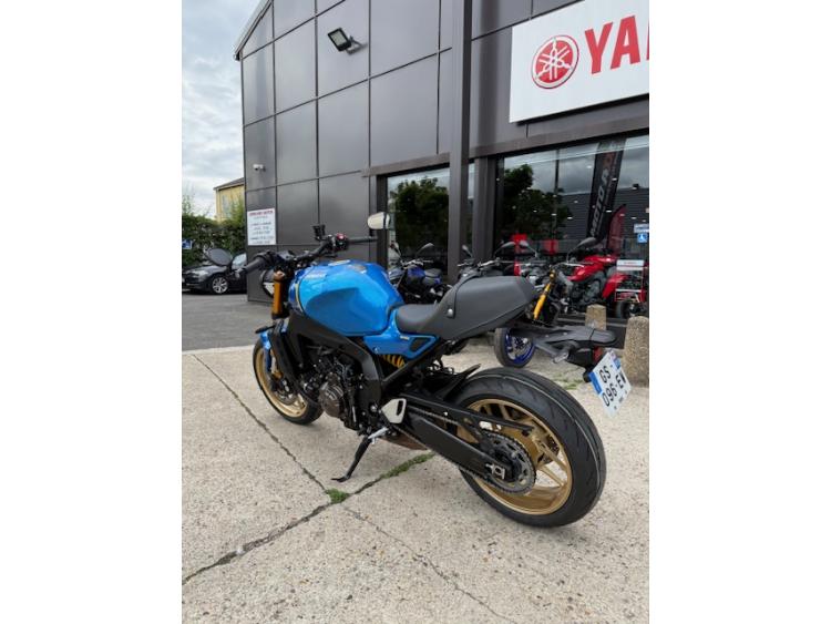 YAMAHA XSR 900