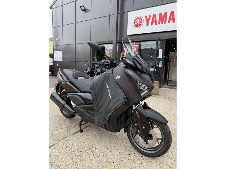 YAMAHA XMAX 300 Tech Max