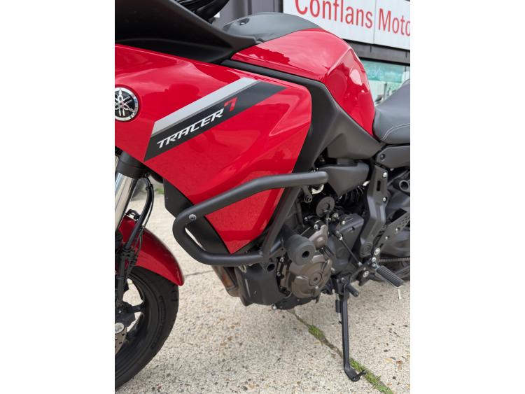 YAMAHA TRACER 7