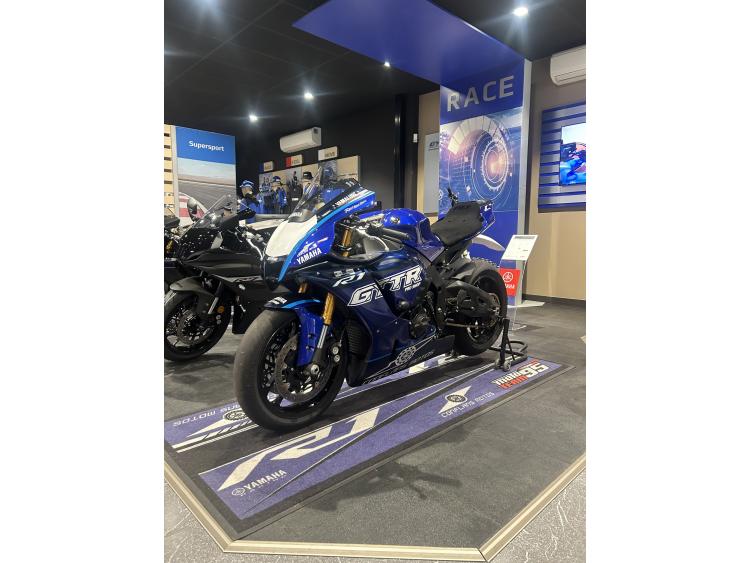 YAMAHA R1 GYTR