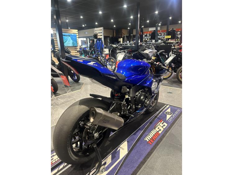 YAMAHA R1 GYTR