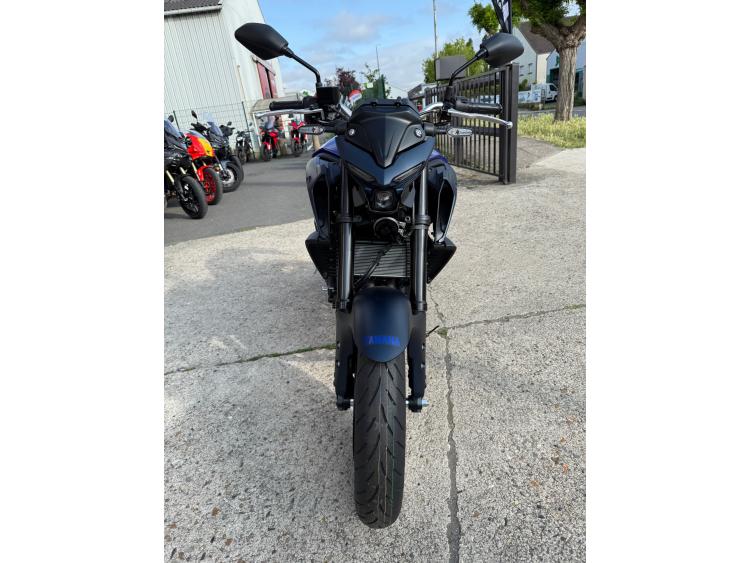 YAMAHA MT-03