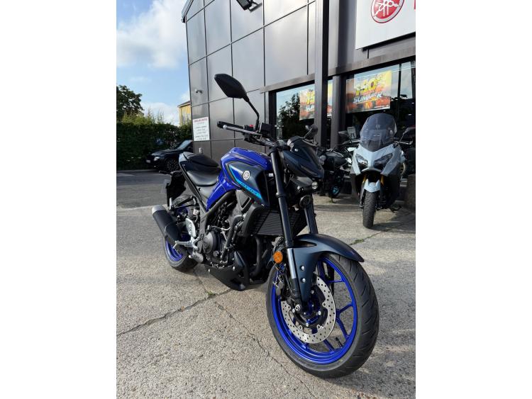 YAMAHA MT-03