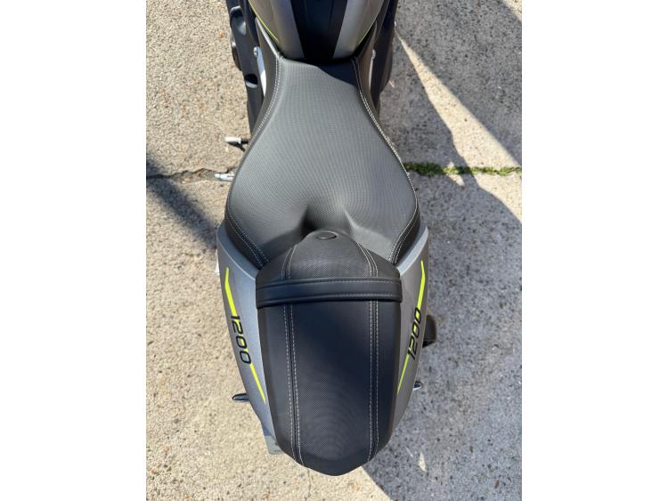TRIUMPH SPEED TRIPLE 1200 RS