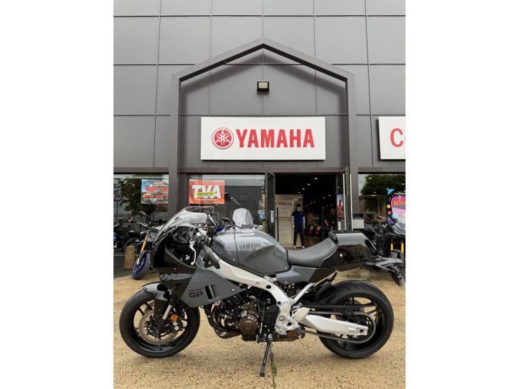 YAMAHA XSR 900 GP