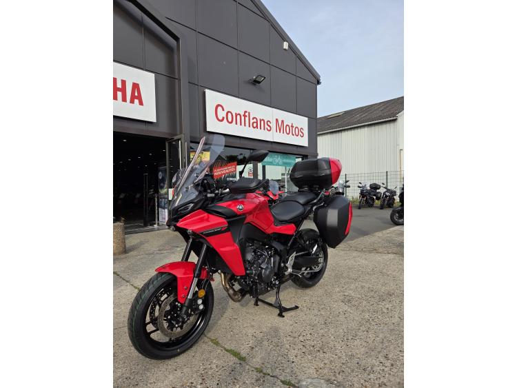 YAMAHA TRACER 9