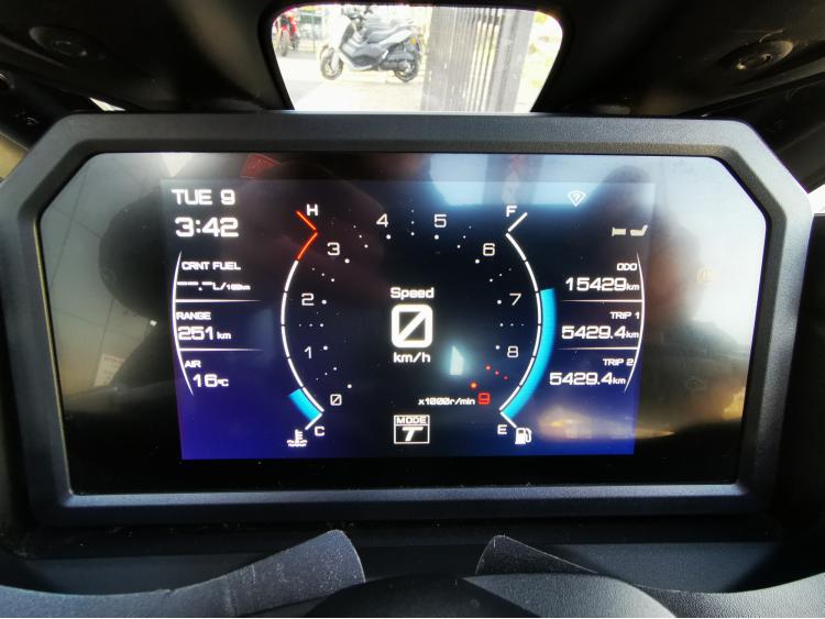 YAMAHA XP T-MAX 560 TECH MAX