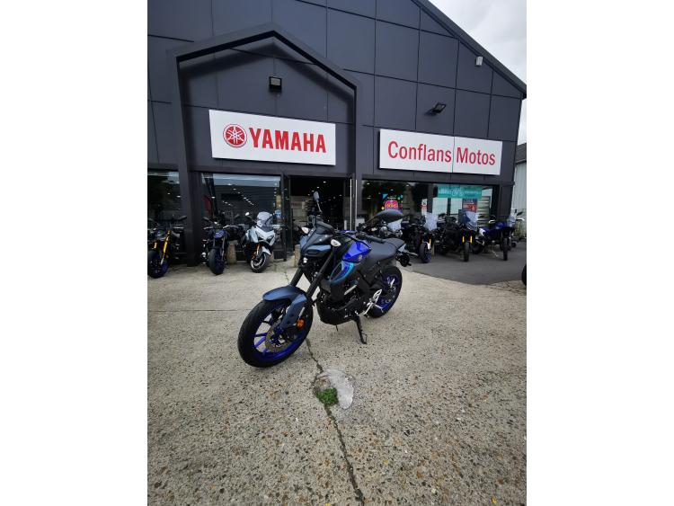 YAMAHA MT-125