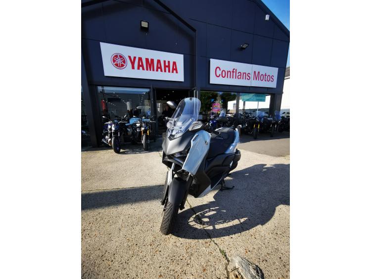 YAMAHA XMAX 300 Tech Max