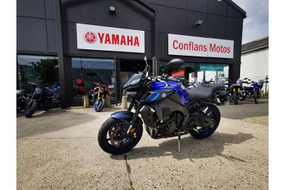 YAMAHA MT-10