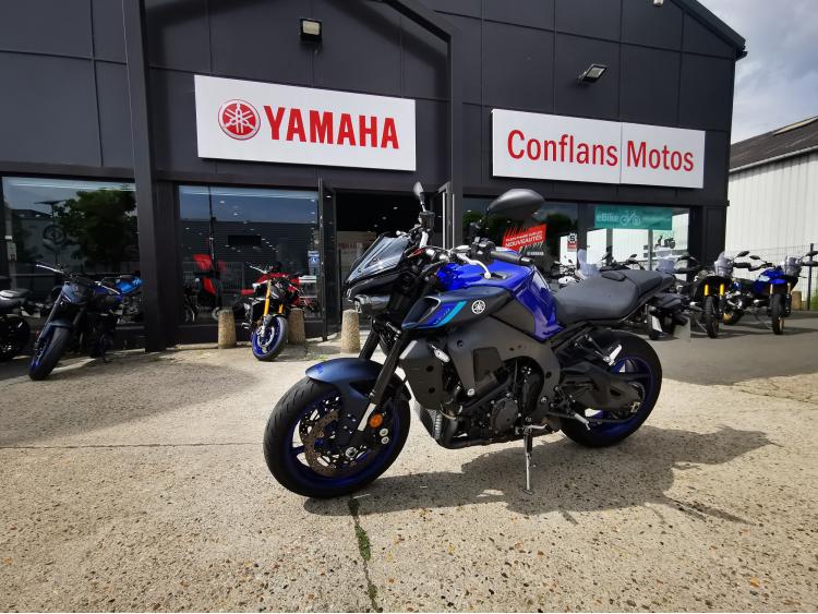 YAMAHA MT-10